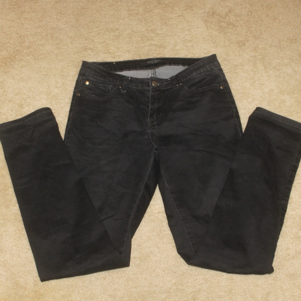 Max Jeans Black Skinny Stretch Denim size 8 Excellent Pre owned condition